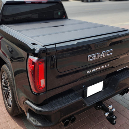 BAKFlip MX4 19-24 Chevrolet Silverado / GMC Sierra 19-24, 5’8″ Bed, Tonneau Cover, CARBON PRO