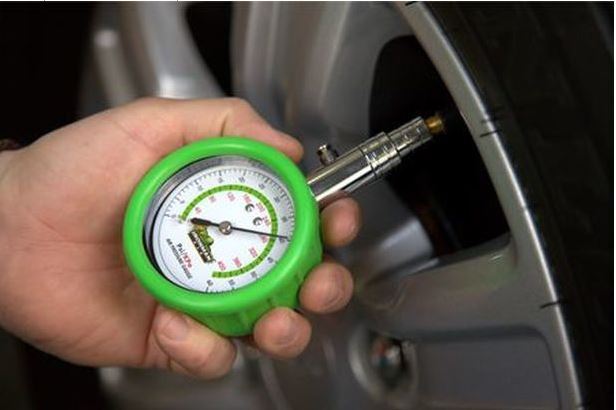 Air Champ Smart Deflator with Gauge