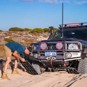 مظلة أرم ألوم مع ضوء 2500 × 2500 أسود